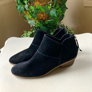 Kenneth Cole Reaction Perforated Black Leather Suede Ankle Boots Women’s 8 EUC